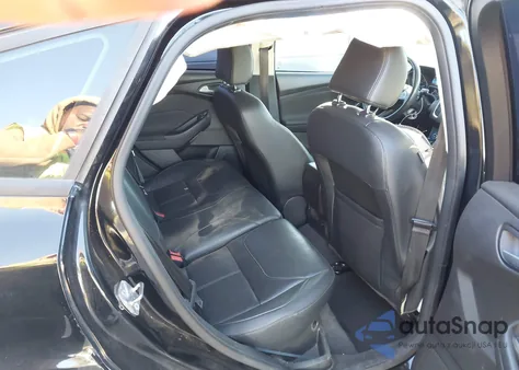 2016 Ford Focus Se z USA, uszkodzony, nr VIN 1FADP3K24GL375644